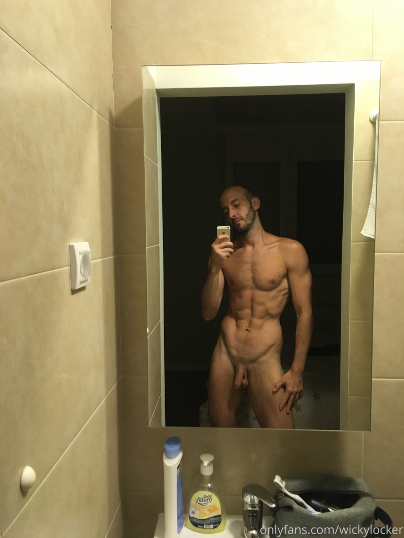 Photo by nakedgamervip published on May 20,2023 11:38:16 - BestThots