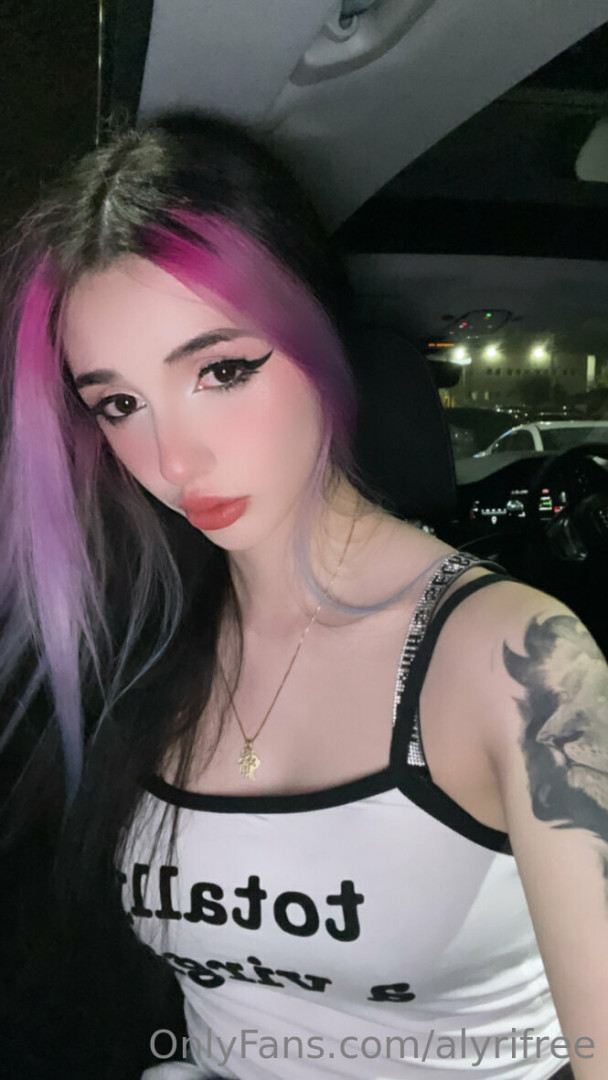 Photo by alyrifree published on November 20,2023 13:08:44 - BestThots