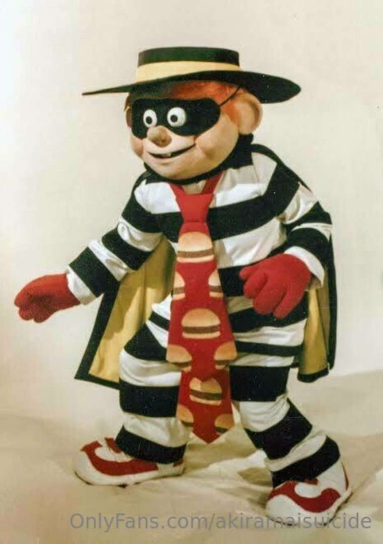 Photo by akiramaisuicide published on October 16,2023 07:34:49 - BestThots