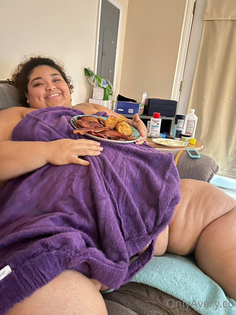 Photo by averyssbbw published on August 3,2023 07:45:56 - BestThots