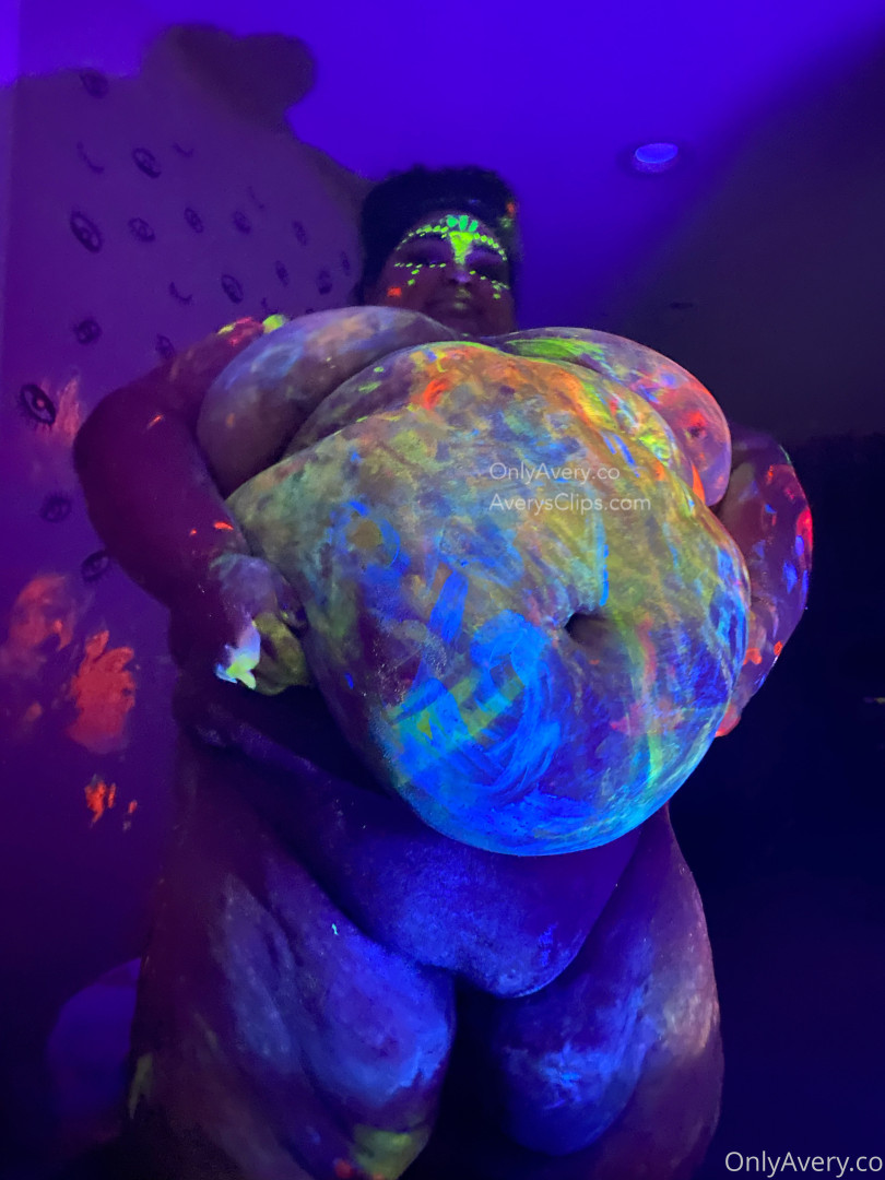 Photo by averyssbbw published on August 3,2023 07:52:09 - BestThots