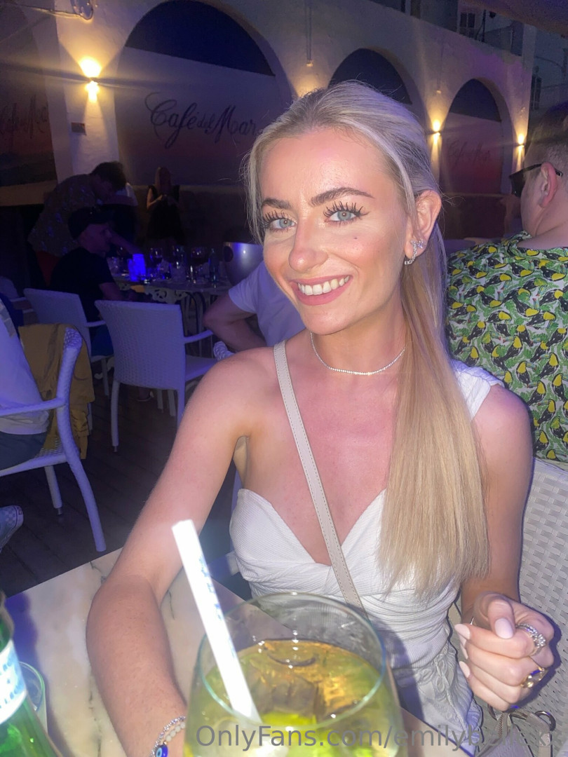 Photo by emilybellexx published on June 23,2023 22:32:22 - BestThots