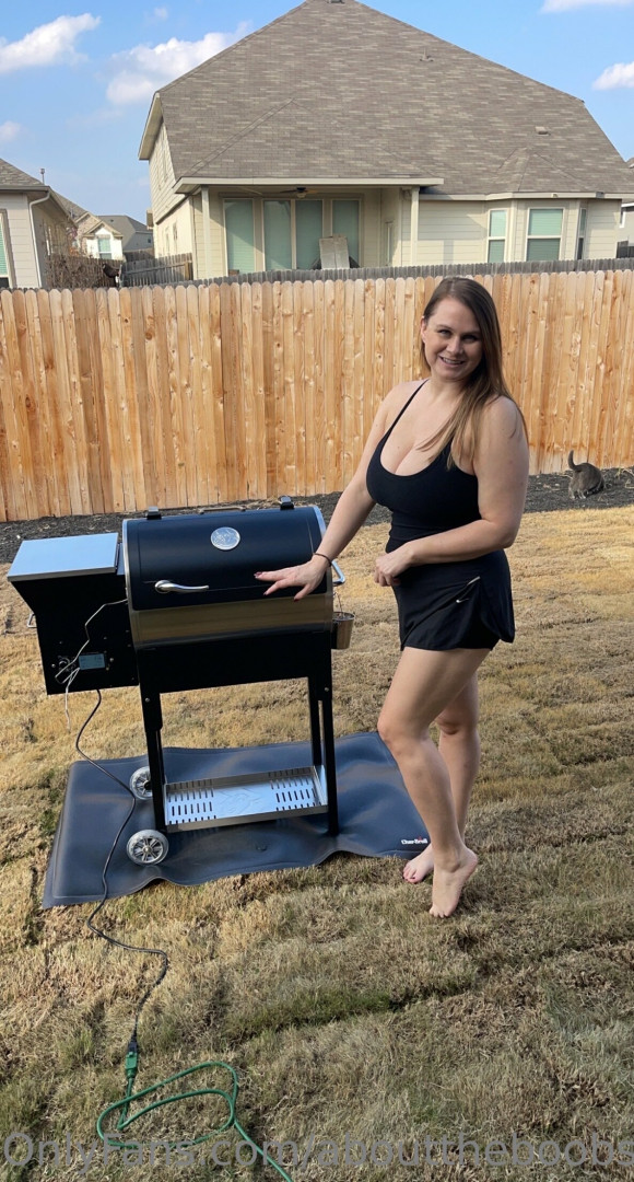 Photo by abouttheboobsvip published on November 2,2023 09:32:40 - BestThots