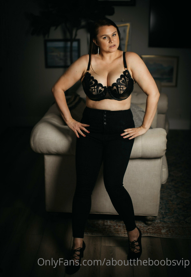 Photo by abouttheboobsvip published on November 2,2023 09:54:20 - BestThots