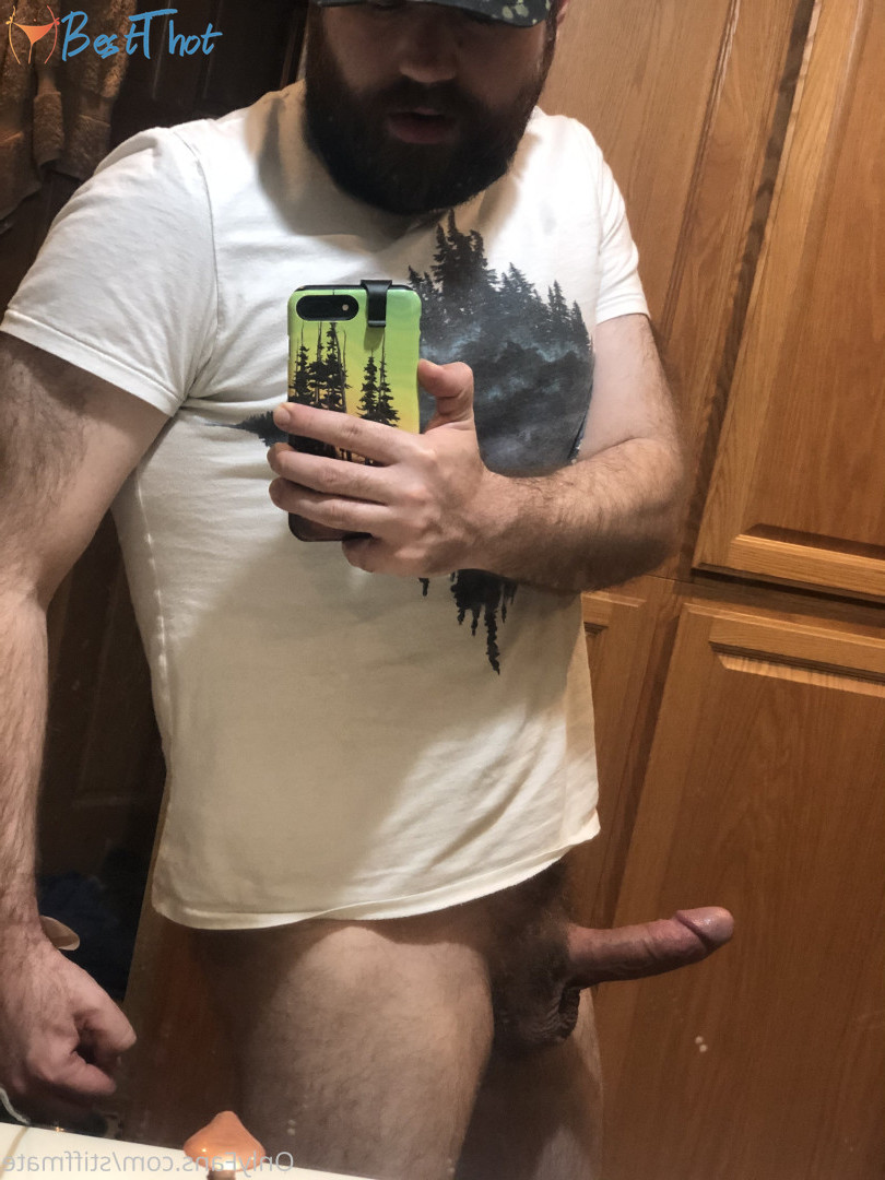 Photo by stiffmate published on December 17,2024 00:05:40 - BestThots