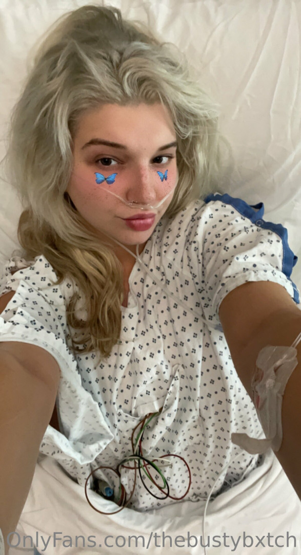 Photo by thebustybxtch published on May 17,2023 03:13:45 - BestThots