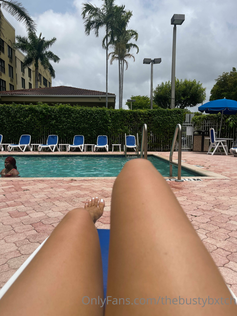 Photo by thebustybxtch published on May 17,2023 03:15:12 - BestThots