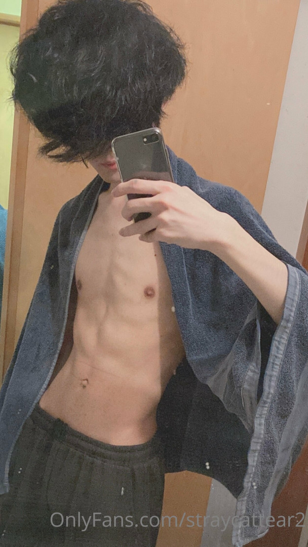 Photo by straycattear2 published on May 17,2023 14:12:25 - BestThots