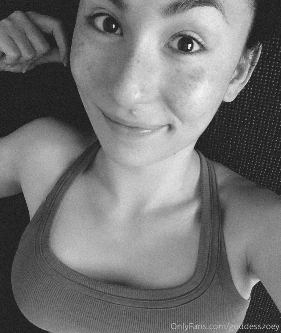 Photo by goddesszoey published on October 15,2023 01:36:41 - BestThots