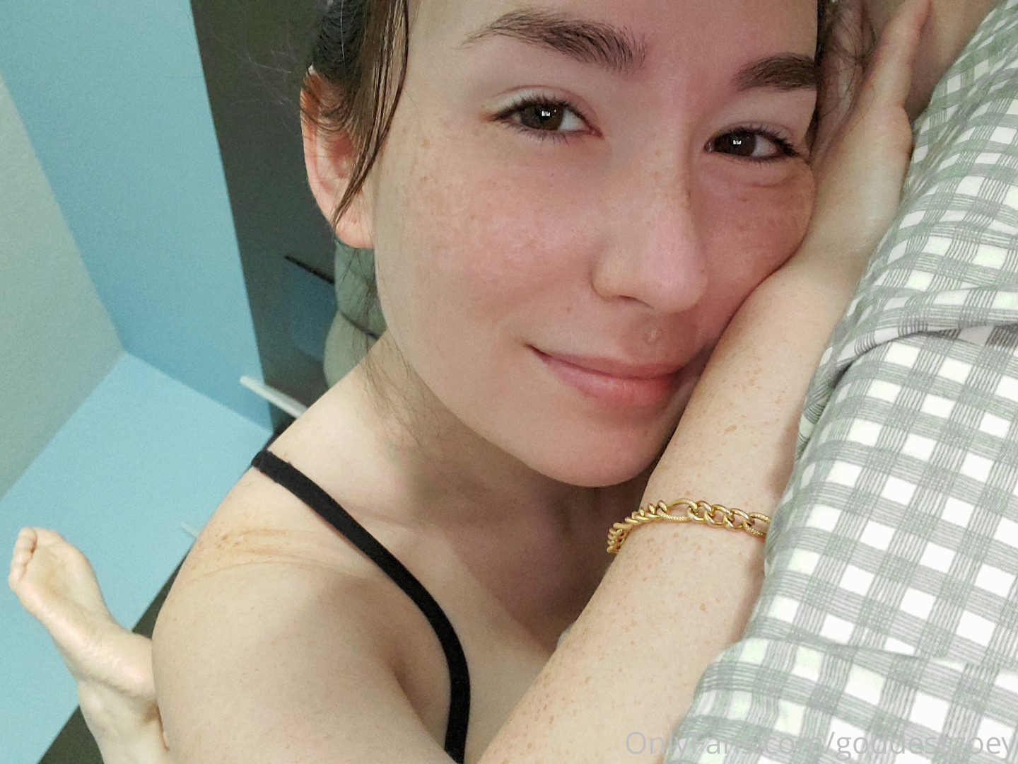 Photo by goddesszoey published on October 15,2023 02:05:33 - BestThots