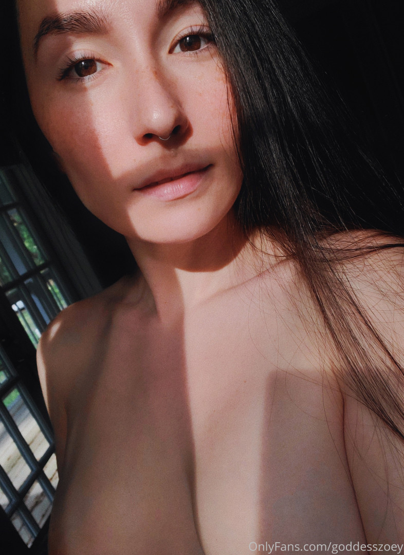 Photo by goddesszoey published on October 15,2023 02:45:09 - BestThots