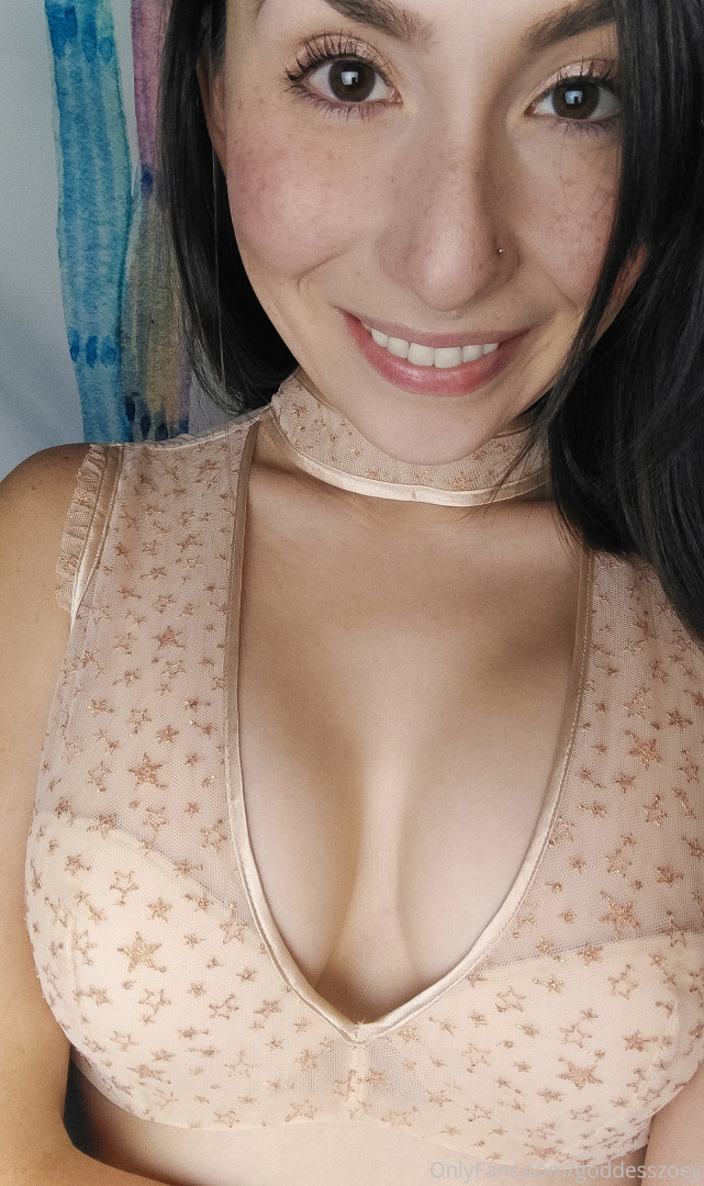 Photo by goddesszoey published on October 15,2023 03:20:15 - BestThots