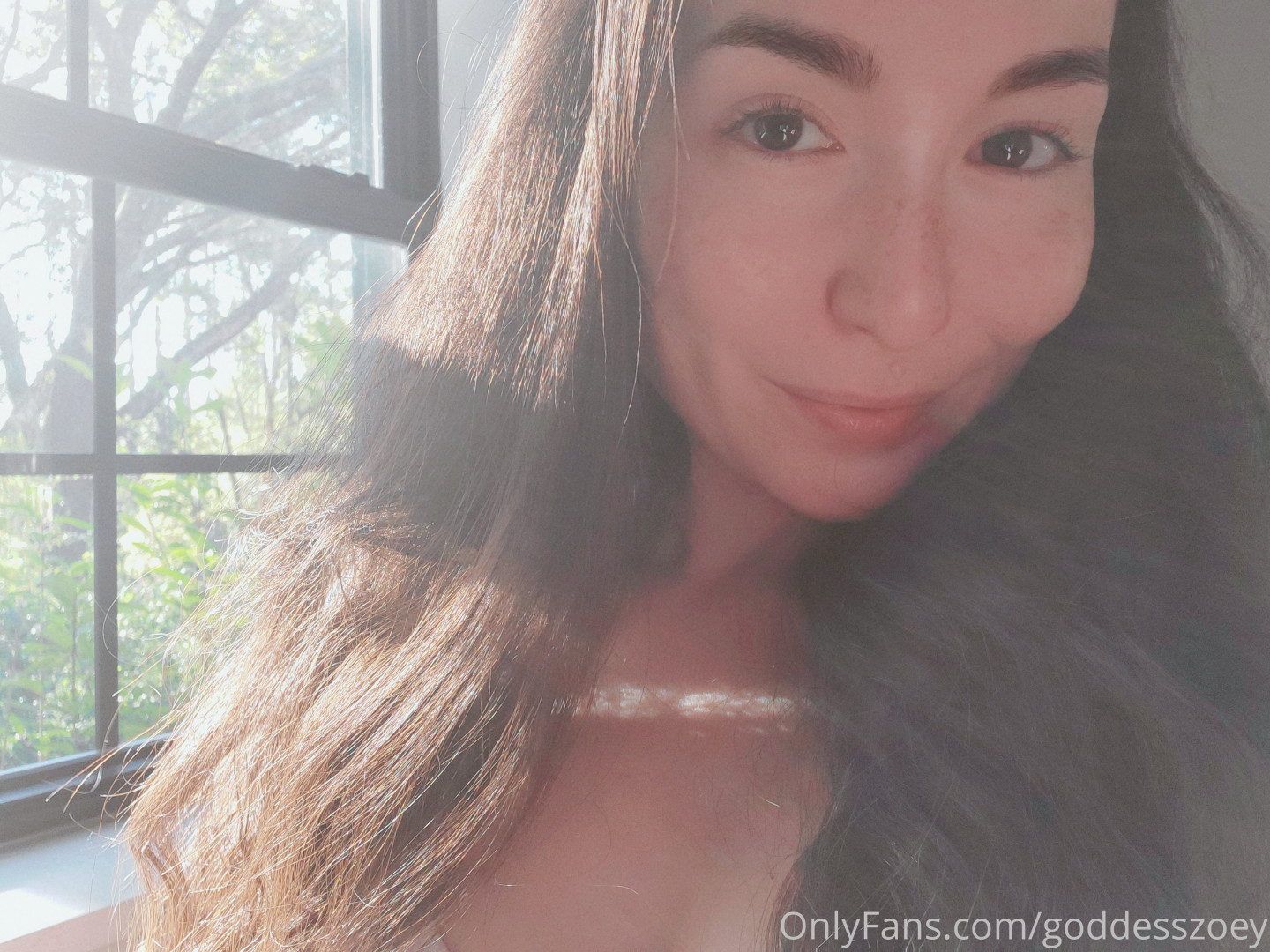 Photo by goddesszoey published on October 15,2023 03:38:31 - BestThots