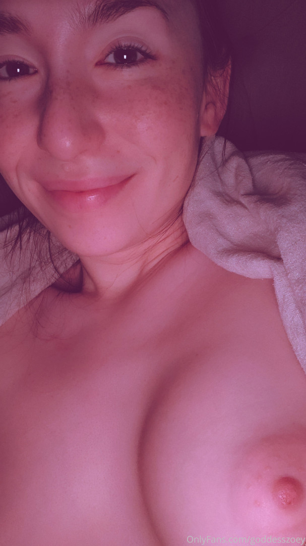 Photo by goddesszoey published on October 15,2023 05:21:43 - BestThots