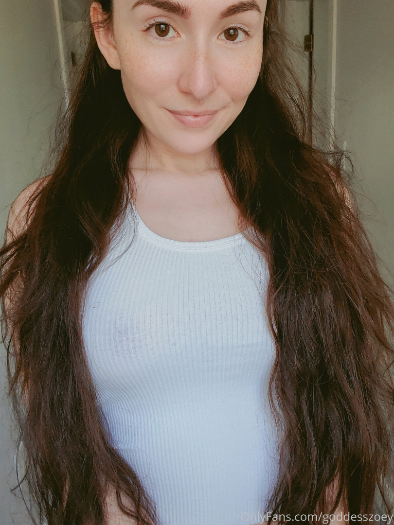 Photo by goddesszoey published on October 15,2023 09:29:31 - BestThots