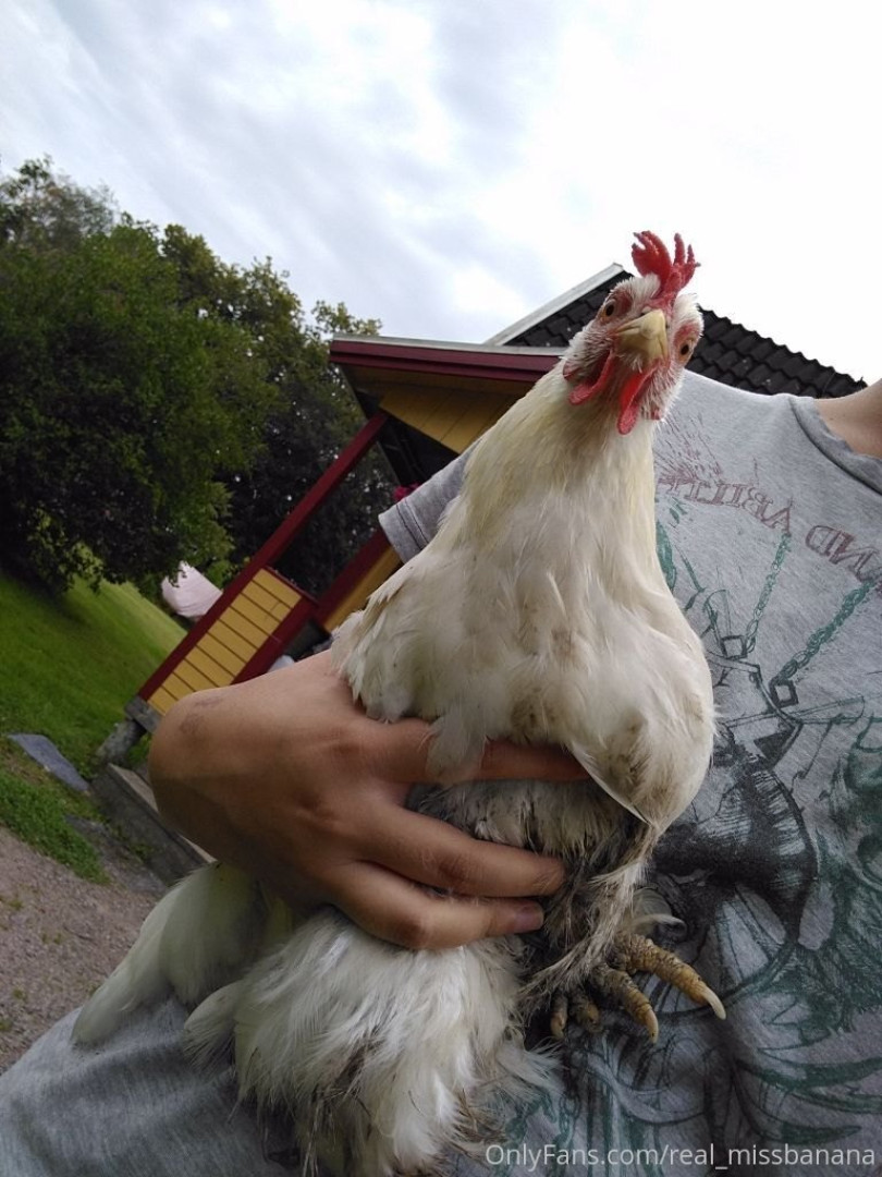 Photo by real_missbanana published on August 17,2023 06:35:19 - BestThots