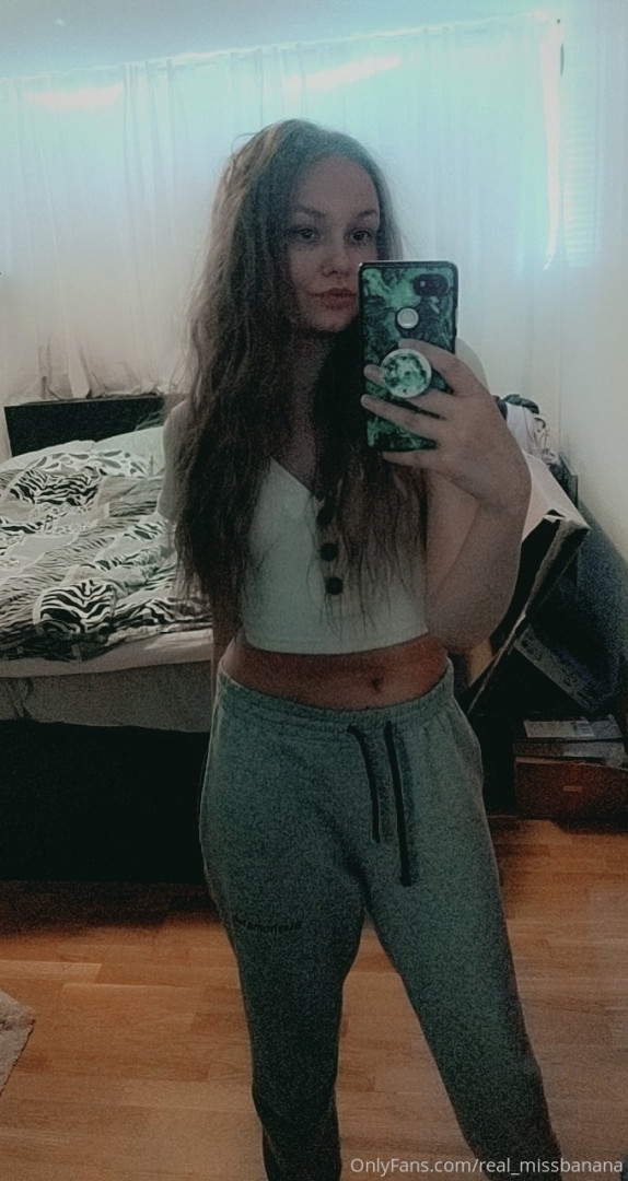 Photo by real_missbanana published on October 16,2023 13:02:34 - BestThots