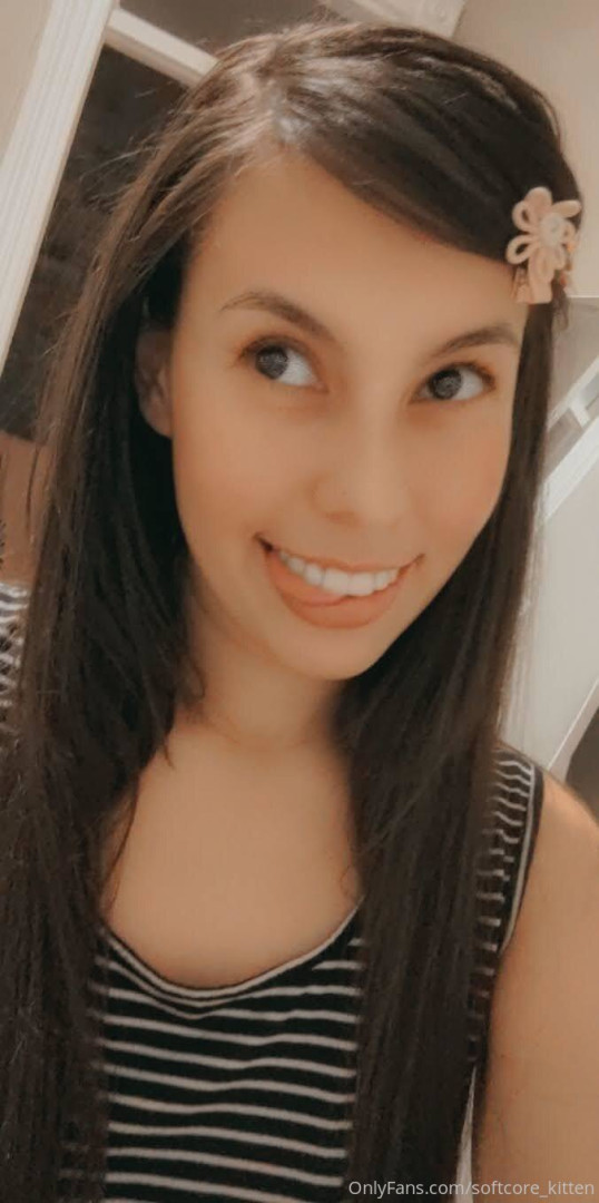 Photo by softcore_kitten published on May 17,2023 20:33:44 - BestThots