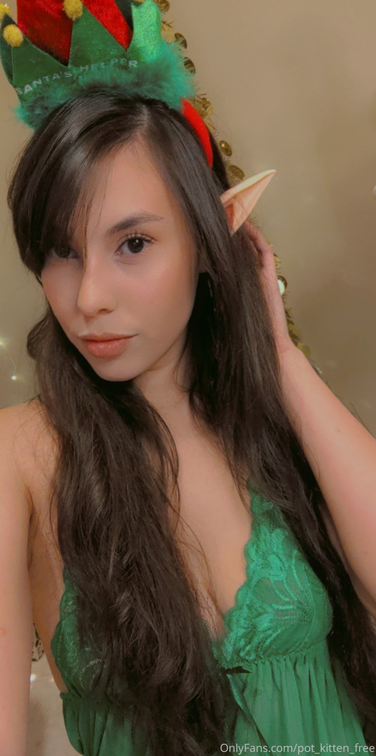 Photo by softcore_kitten published on May 17,2023 20:34:36 - BestThots