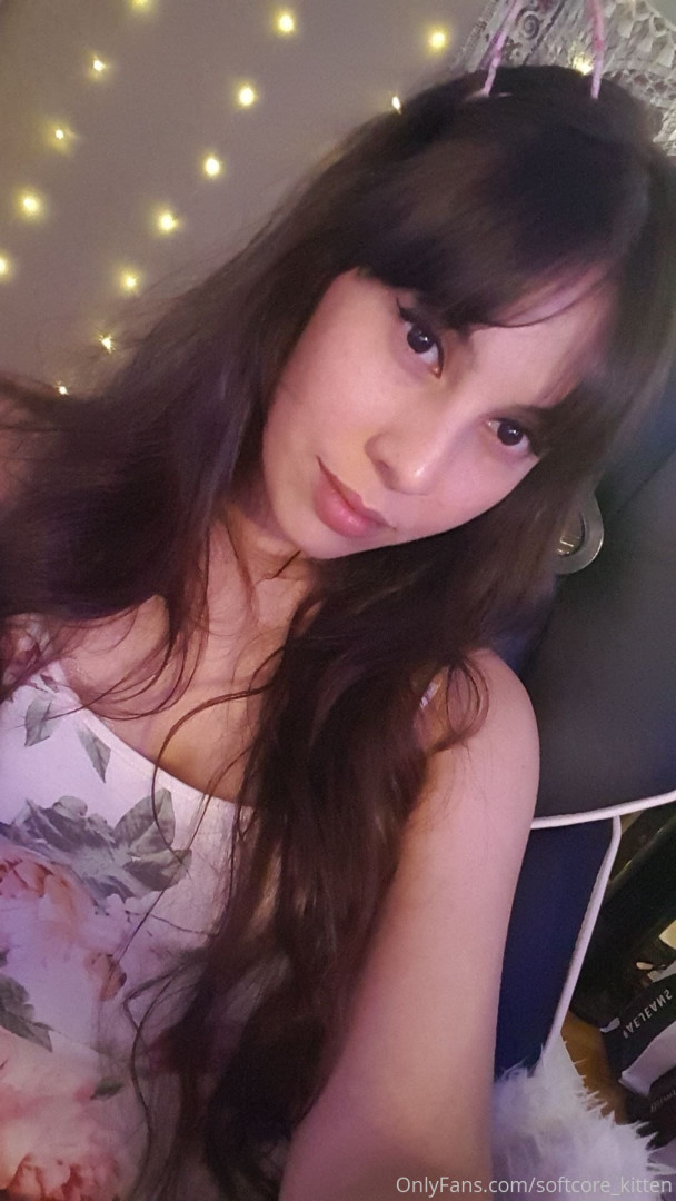 Photo by softcore_kitten published on May 17,2023 20:34:59 - BestThots