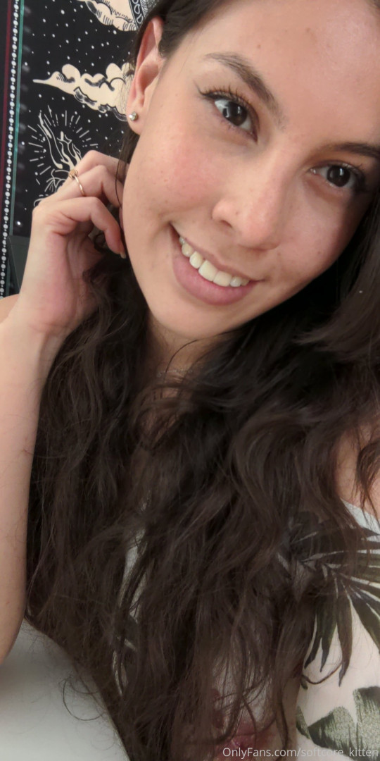 Photo by softcore_kitten published on May 17,2023 20:35:26 - BestThots