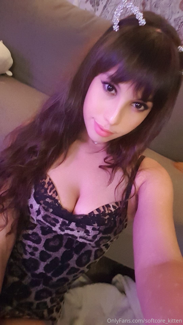 Photo by softcore_kitten published on May 17,2023 20:35:39 - BestThots