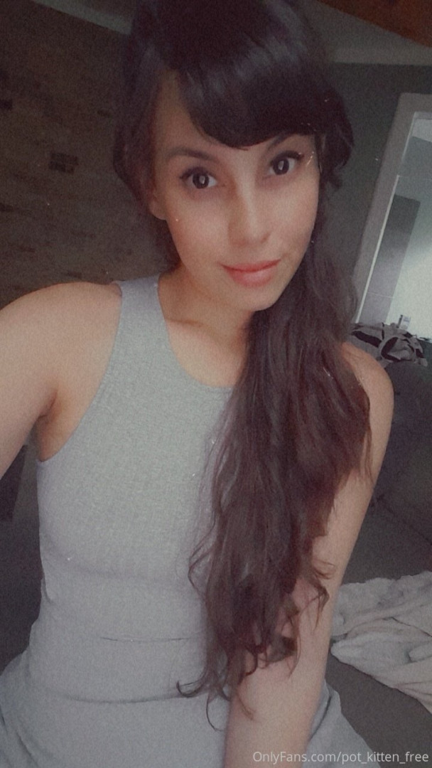 Photo by softcore_kitten published on May 17,2023 20:35:48 - BestThots