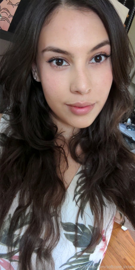 Photo by softcore_kitten published on May 17,2023 20:35:49 - BestThots