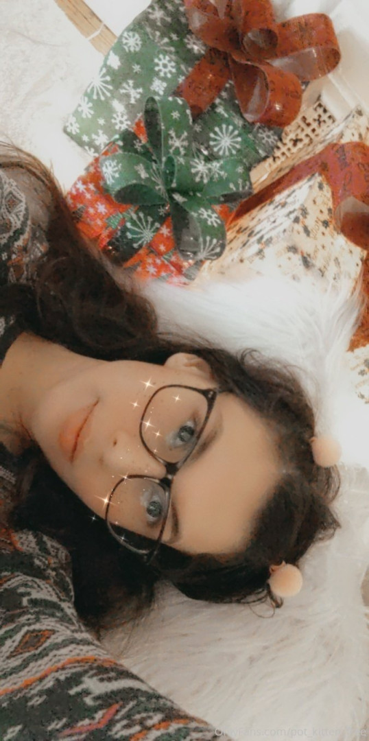 Photo by softcore_kitten published on May 17,2023 20:36:46 - BestThots