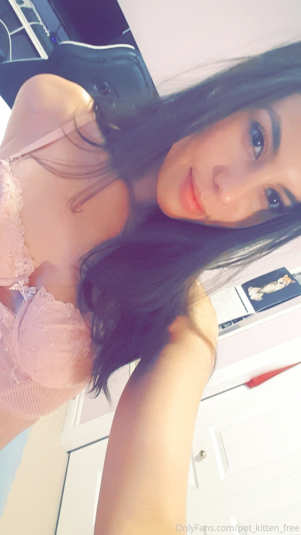 Photo by softcore_kitten published on May 17,2023 20:36:53 - BestThots