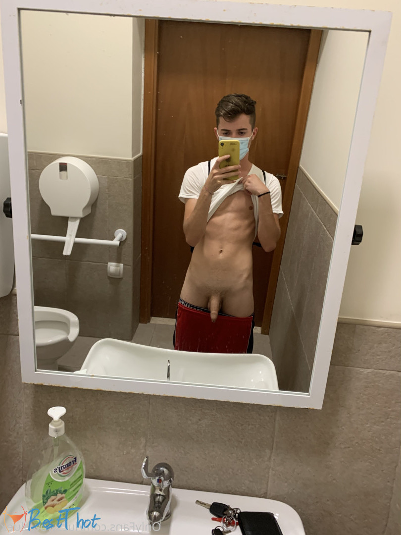 Photo by lucswowbluex published on December 19,2024 05:06:39 - BestThots