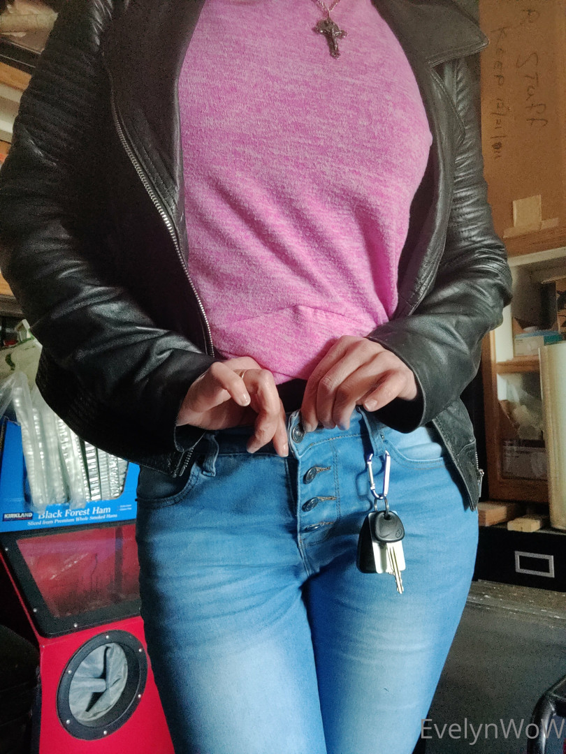 Photo by evelynwow published on June 19,2023 21:16:59 - BestThots