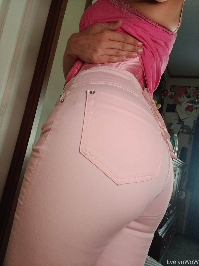 Photo by evelynwow published on June 19,2023 21:17:02 - BestThots