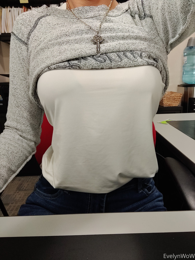 Photo by evelynwow published on June 19,2023 21:17:46 - BestThots