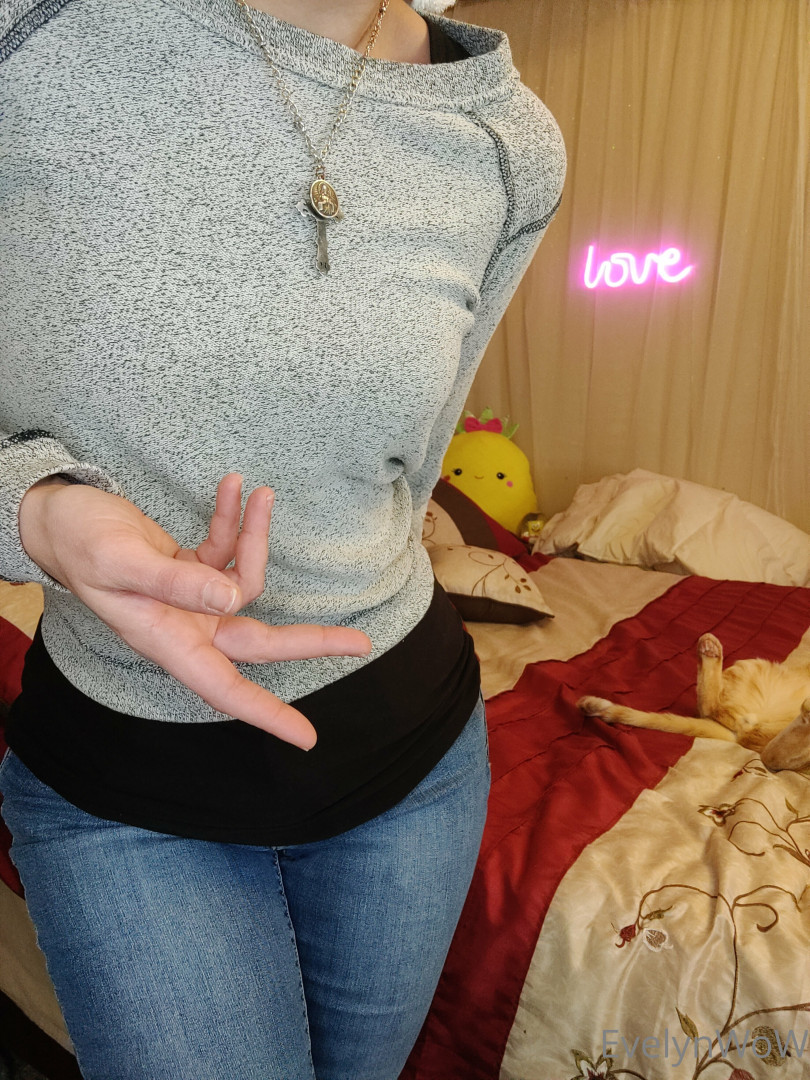 Photo by evelynwow published on June 19,2023 21:18:39 - BestThots