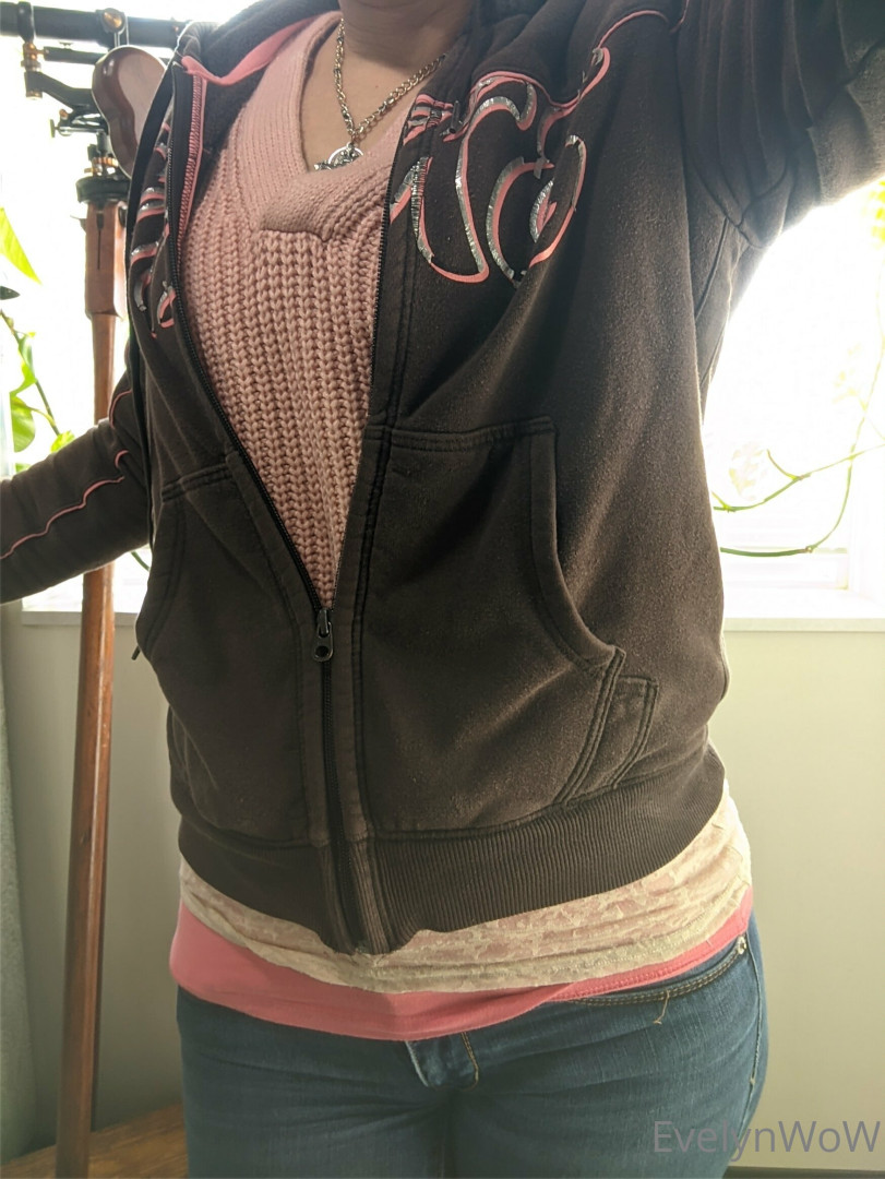 Photo by evelynwow published on June 19,2023 21:23:20 - BestThots