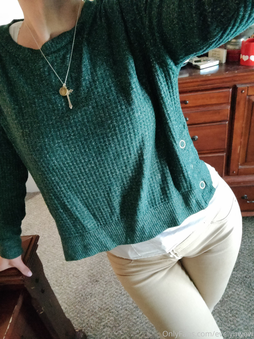 Photo by evelynwow published on June 19,2023 21:27:02 - BestThots