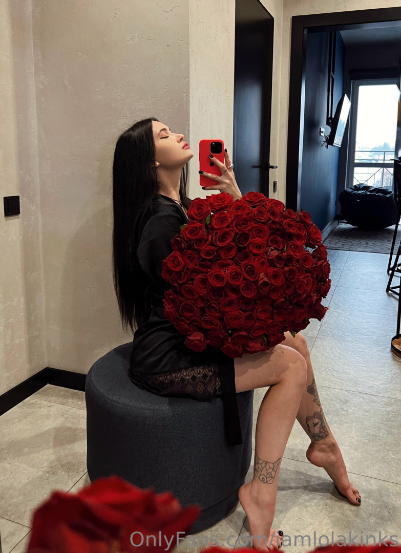 Photo by im_lolakinks published on October 24,2023 14:48:42 - BestThots