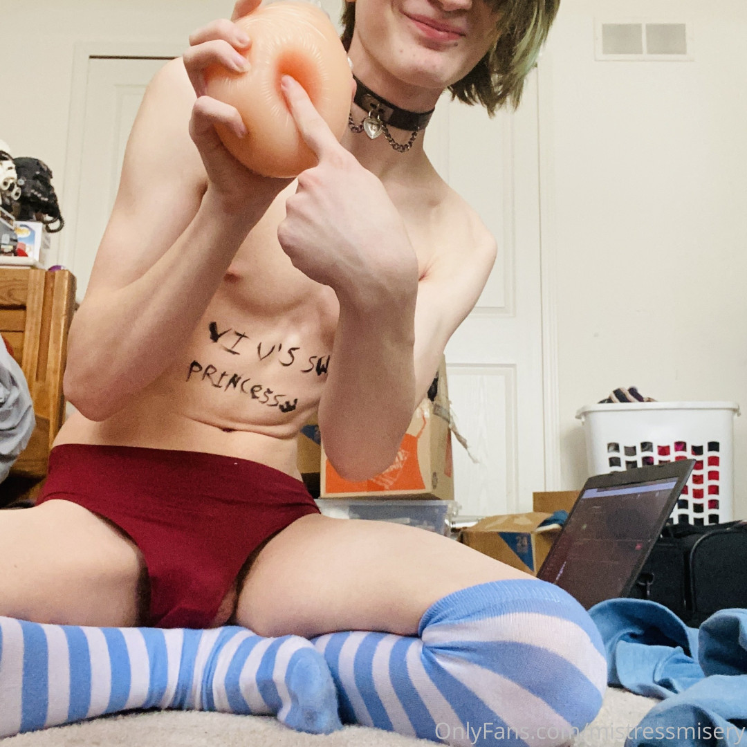 Photo by mistressmisery published on May 20,2023 21:10:53 - BestThots