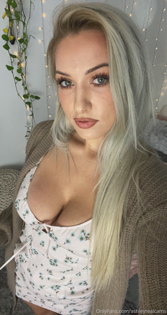 Photo by ashleytealcams published on November 24,2023 01:50:13 - BestThots