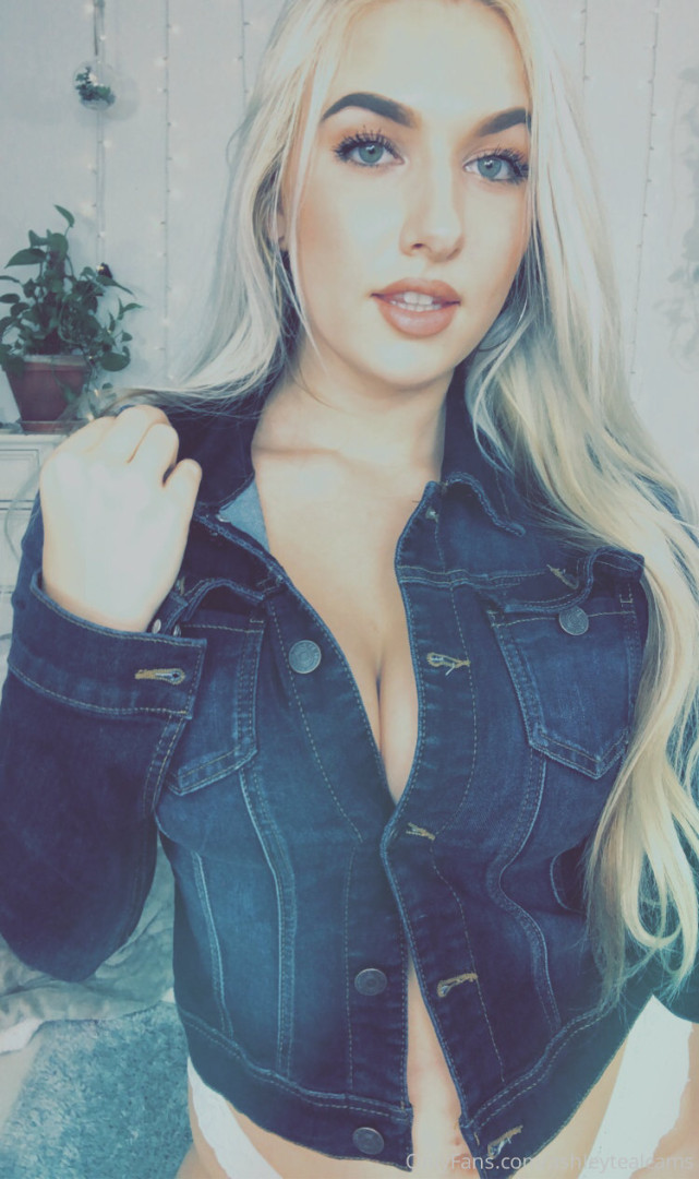 Photo by ashleytealcams published on November 24,2023 01:50:39 - BestThots