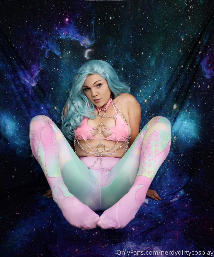 Photo by nerdydirtycosplay published on July 22,2023 21:23:55 - BestThots