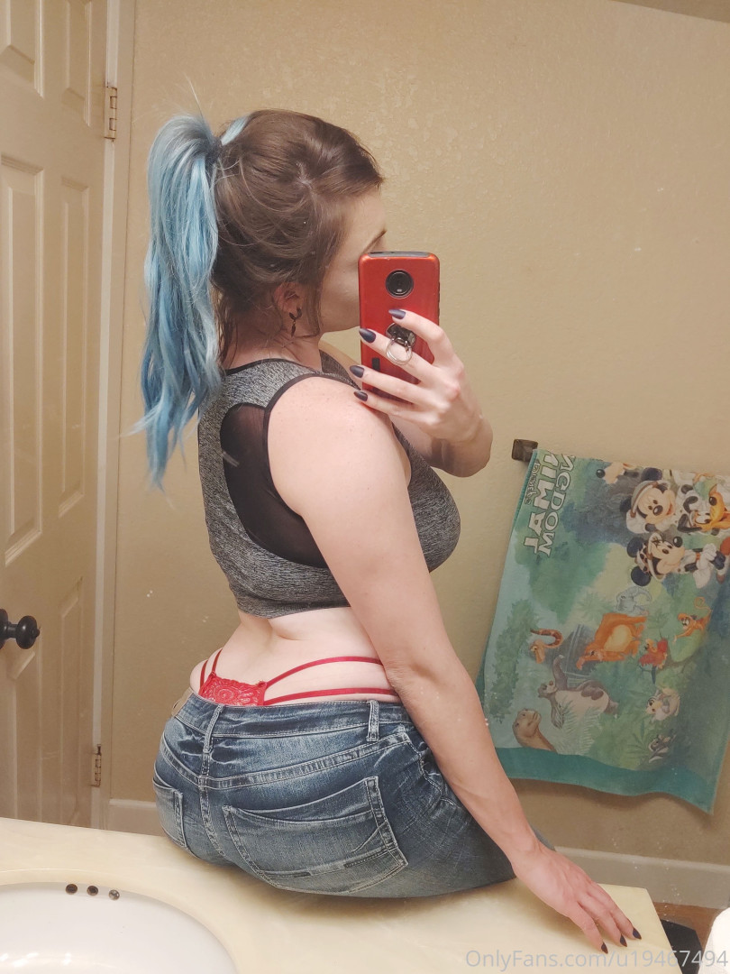 Photo by nerdydirtycosplay published on July 22,2023 21:28:08 - BestThots