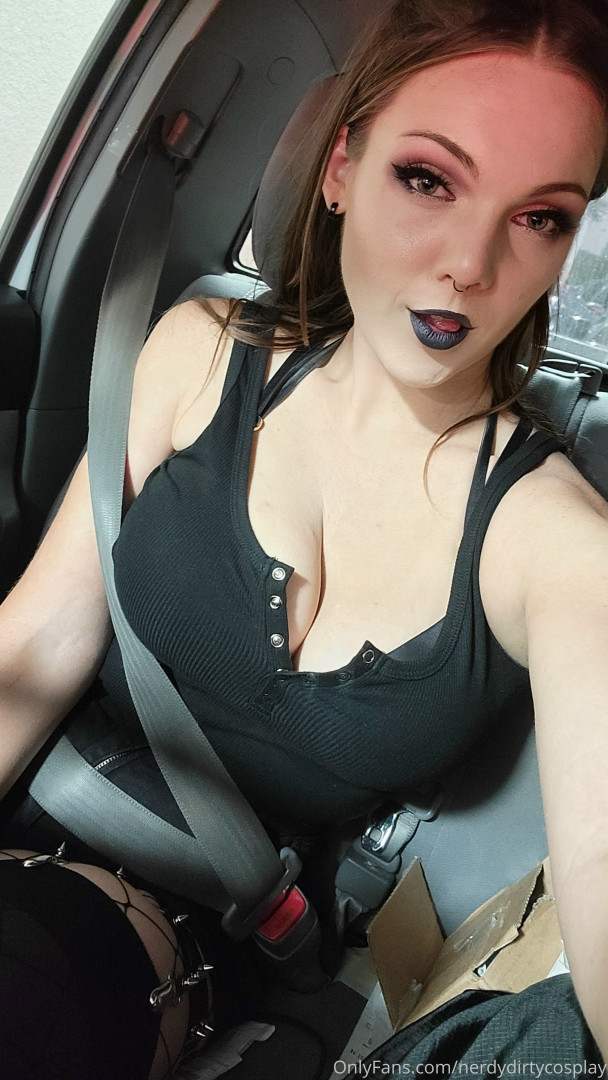 Photo by nerdydirtycosplay published on July 22,2023 22:02:39 - BestThots