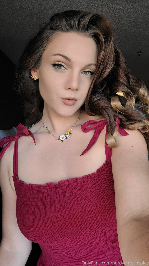 Photo by nerdydirtycosplay published on July 22,2023 22:08:21 - BestThots