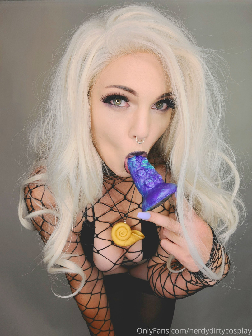 Photo by nerdydirtycosplay published on July 22,2023 22:09:41 - BestThots