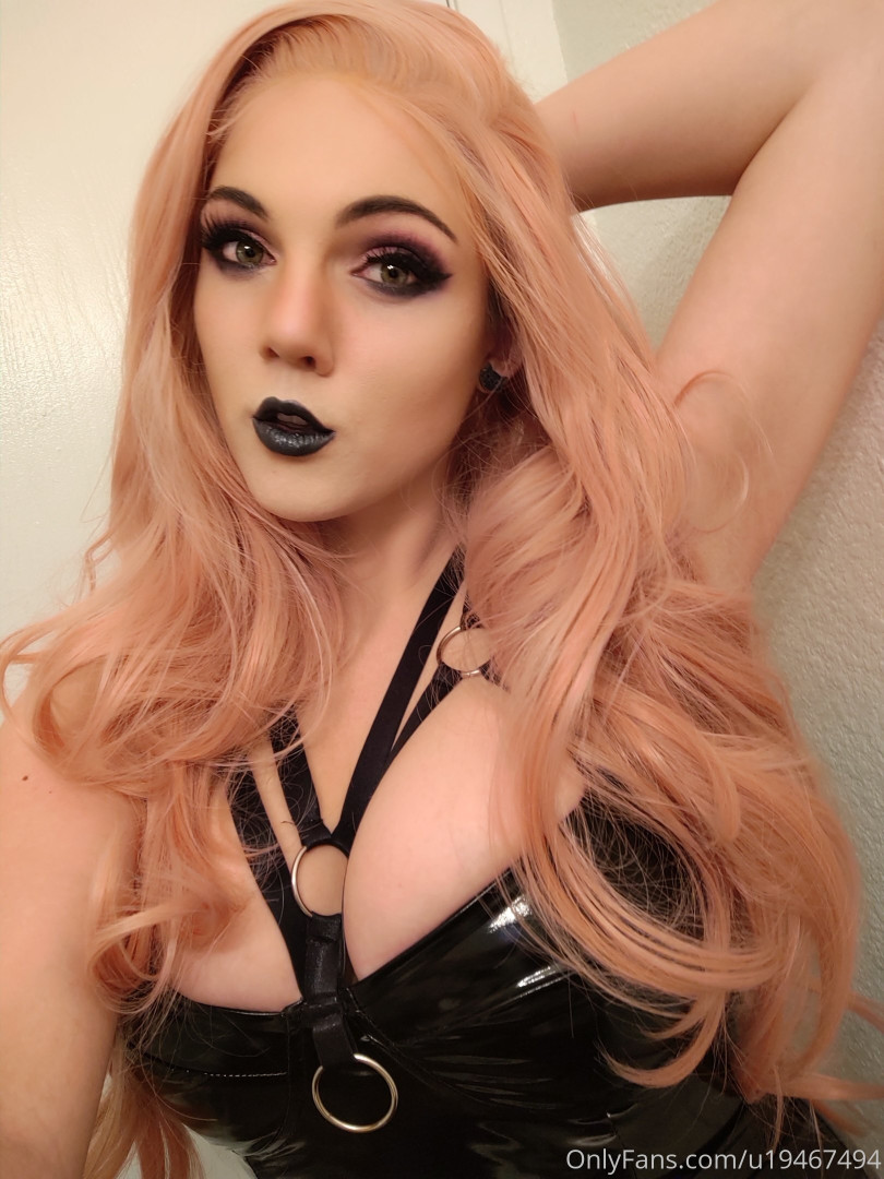 Photo by nerdydirtycosplay published on July 22,2023 22:10:25 - BestThots