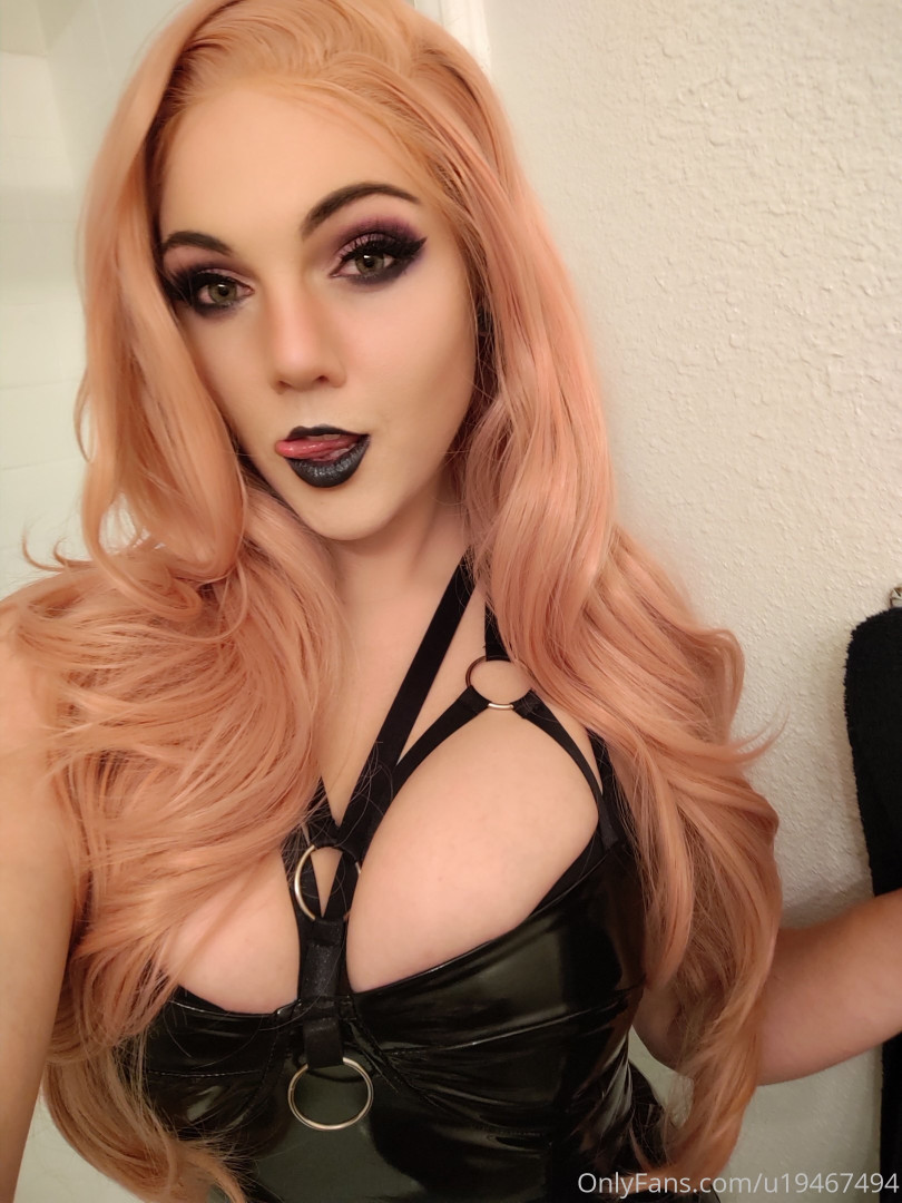 Photo by nerdydirtycosplay published on July 22,2023 22:12:17 - BestThots