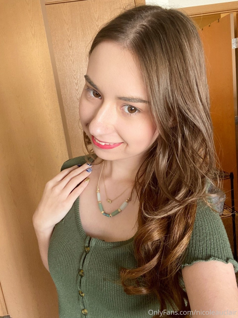 Photo by nicoleauclair published on October 16,2023 13:30:21 - BestThots