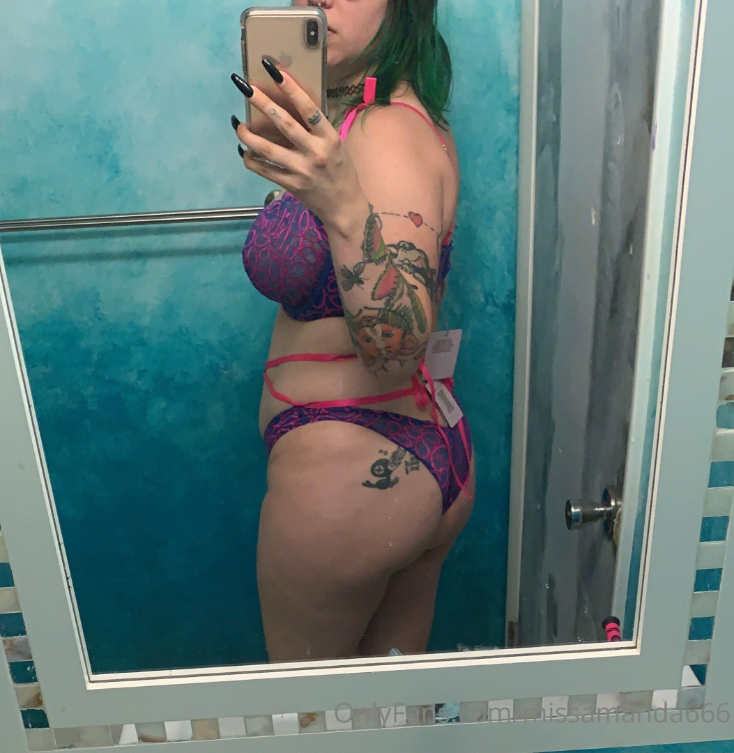 Photo by missamanda666 published on July 7,2023 07:32:29 - BestThots